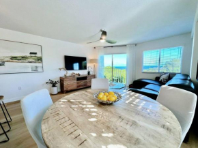 DRIFT AWAY - BEAUTIFULLY DESIGNED OCEANFRONT CONDO